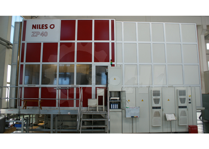 耐爾斯4米磨齒機